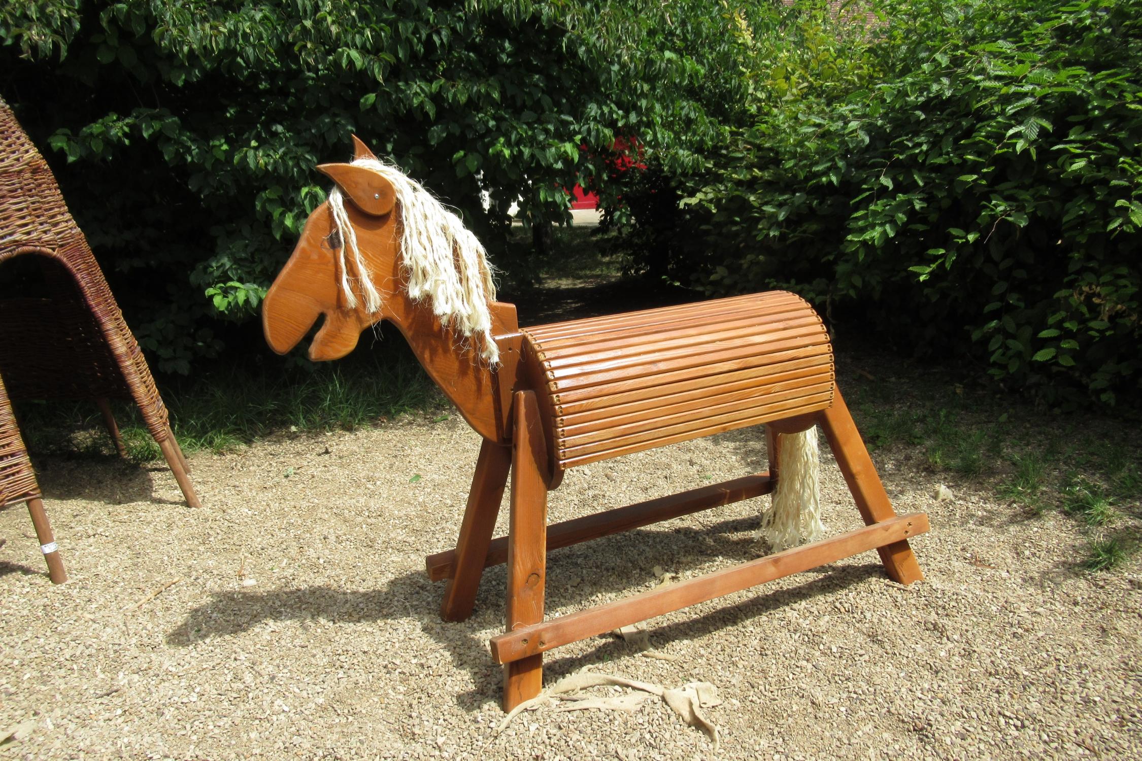 Holzpferd