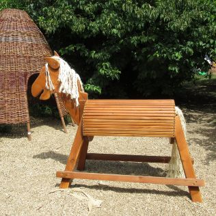 Holzpferd