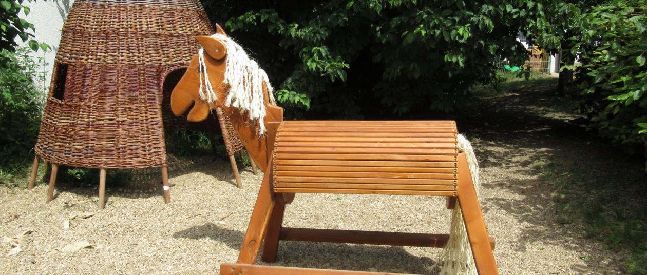 Holzpferd
